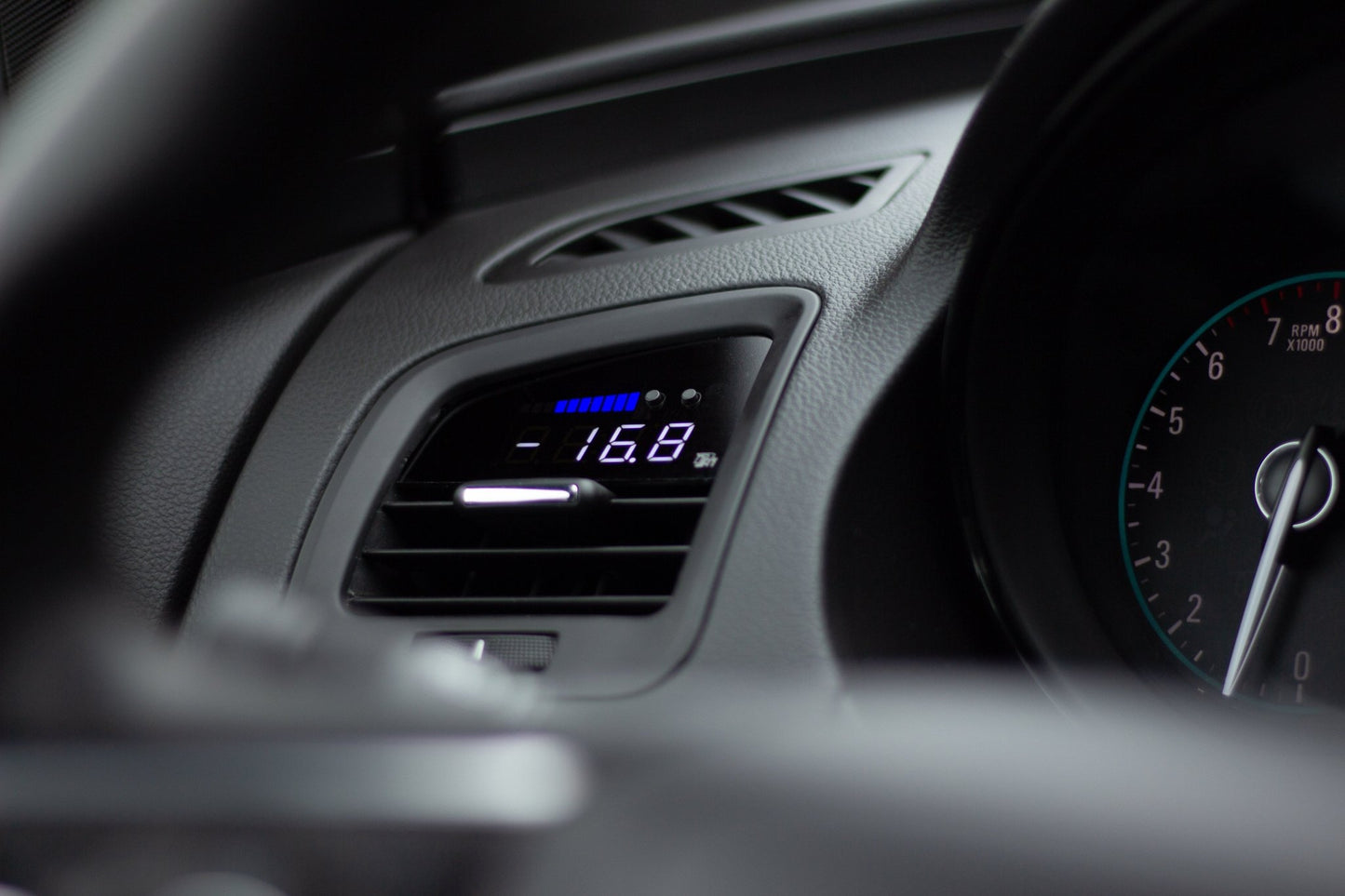 Vauxhall Insignia analogue Gauge - Evolve Automotive